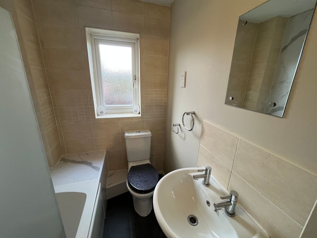 Property photo 3 of 13 Image