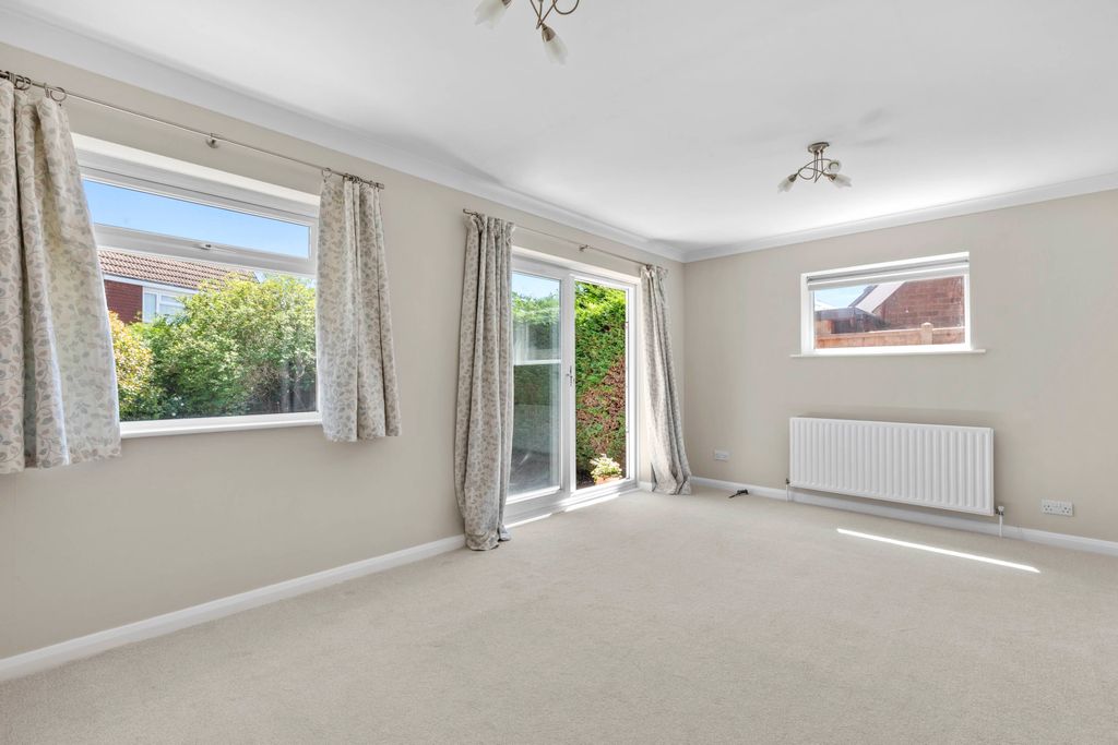 Property photo 3 of 15