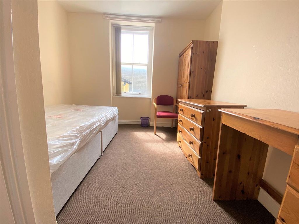 Property photo 1 of 8 B4.Jpg