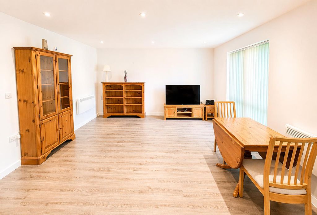 Property photo 3 of 16 12.Png