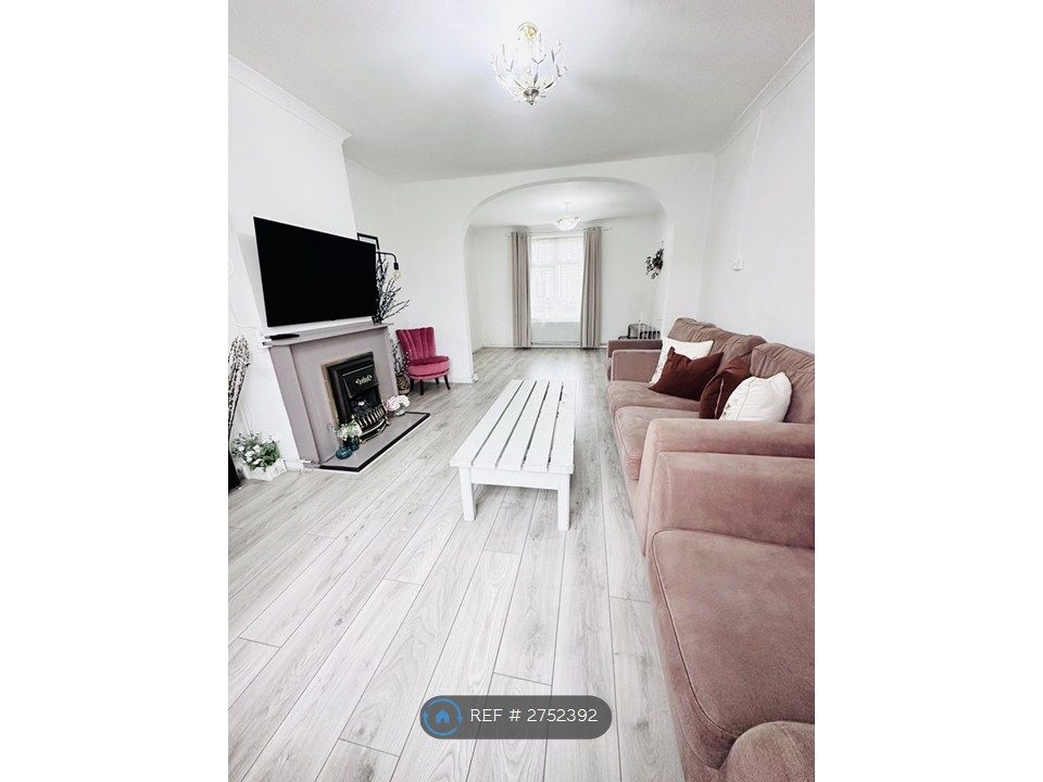 Property photo 2 of 17 Front Room Whole