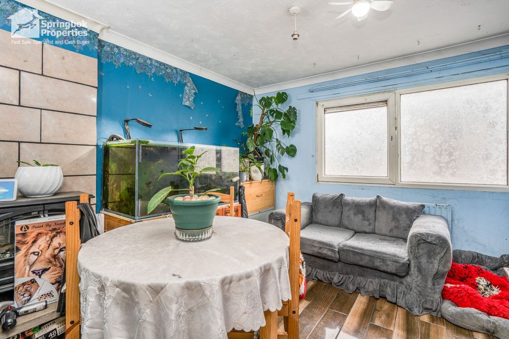 Property photo 2 of 13 Image 2