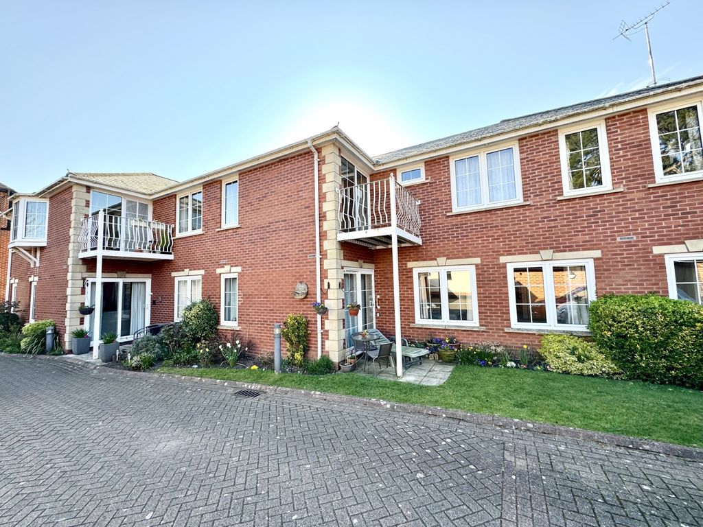 Property photo 2 of 7