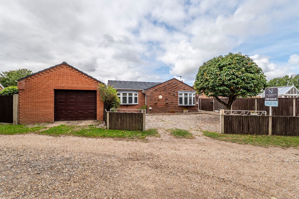 Property photo 2 of 23 4399903