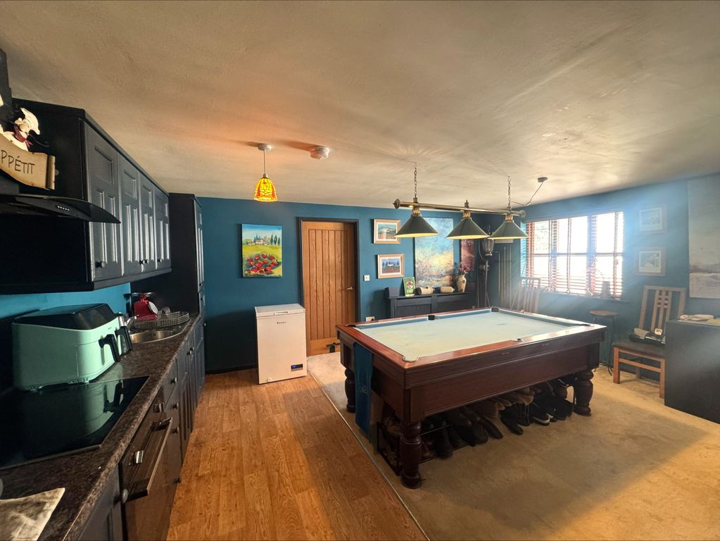 Property photo 3 of 11 Living/Kitchen/Dining