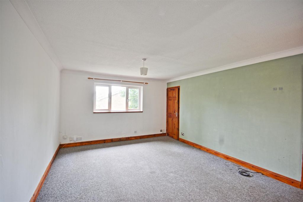 Property photo 2 of 7 4.Jpg