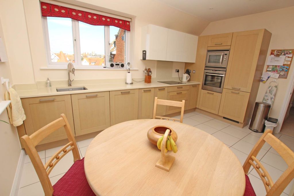 Additional image 11 of 2 bed flat for saleDarley Road, Eastbourne BN20