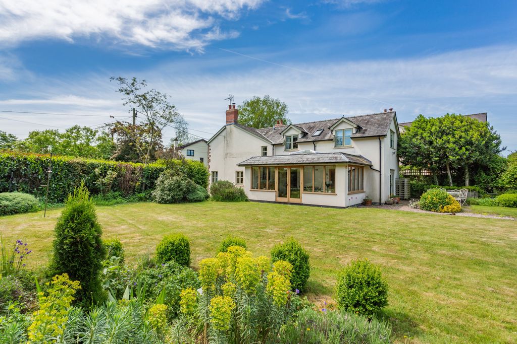Property photo 2 of 58