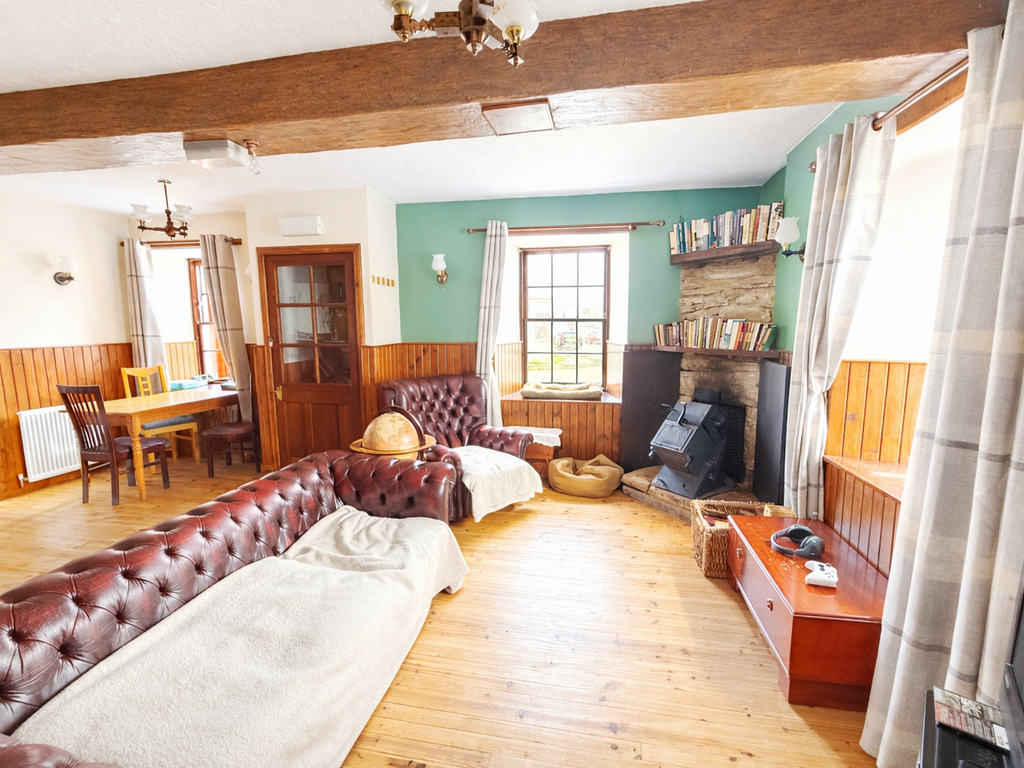 Property photo 2 of 13