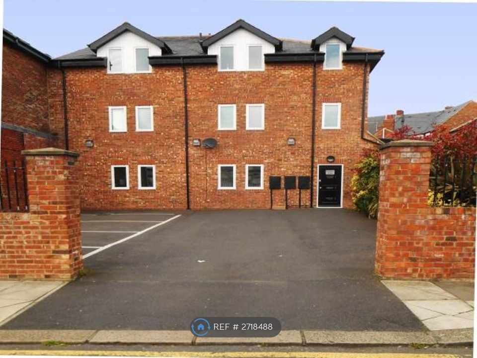 Property photo 2 of 8 External