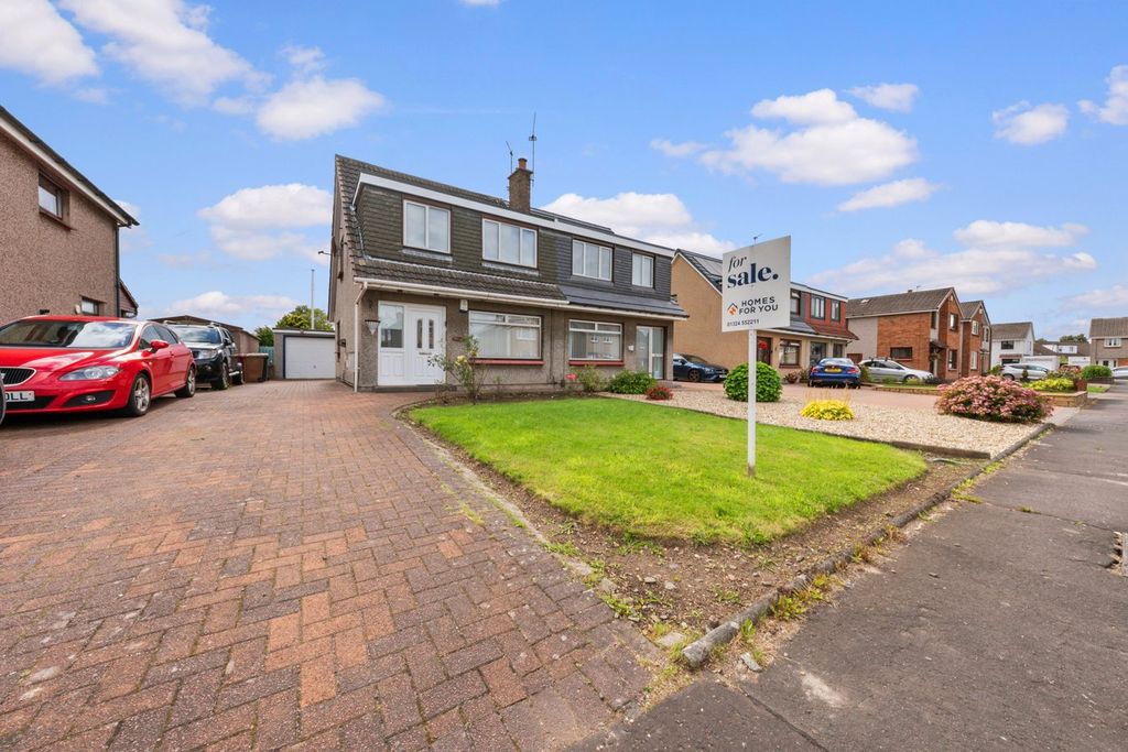 Property photo 1 of 27