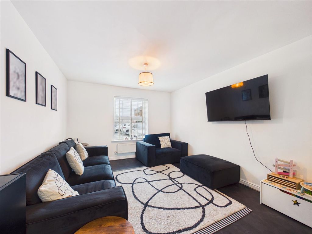 Property photo 1 of 17 Cam05451G0-Pr0097-Still017.Jpg