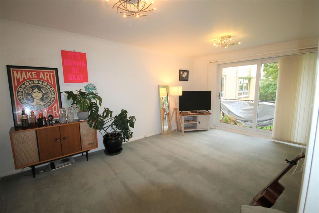 Property photo 2 of 9 Lounge 3.Jpg