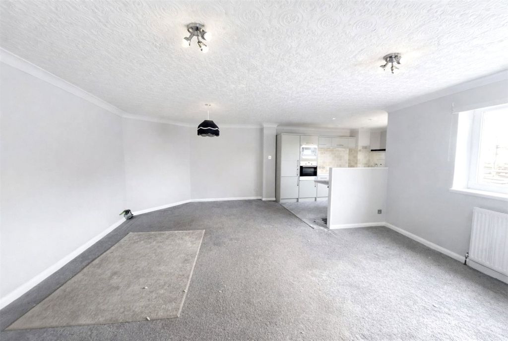 Property photo 3 of 6 Picture No. 13