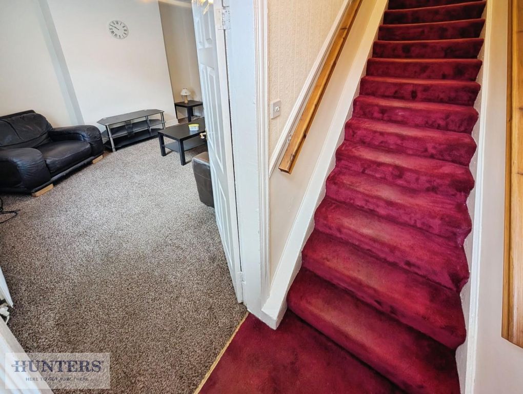 Property photo 2 of 12 Entrance Hallway