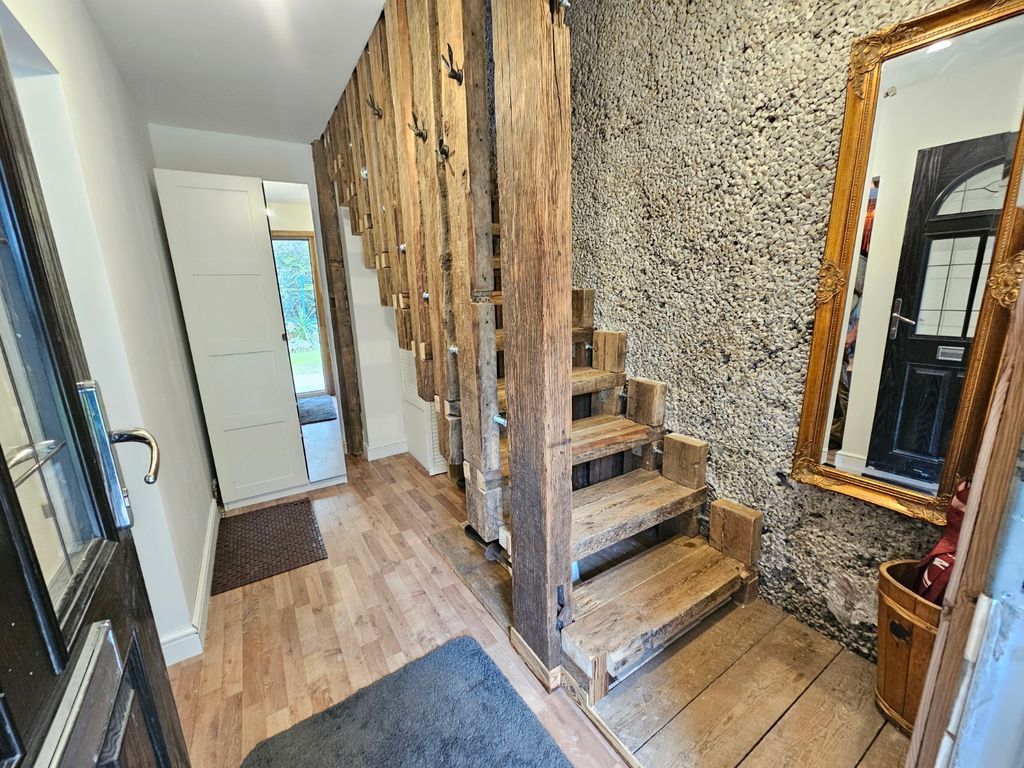 Property photo 3 of 34 20250329_143401