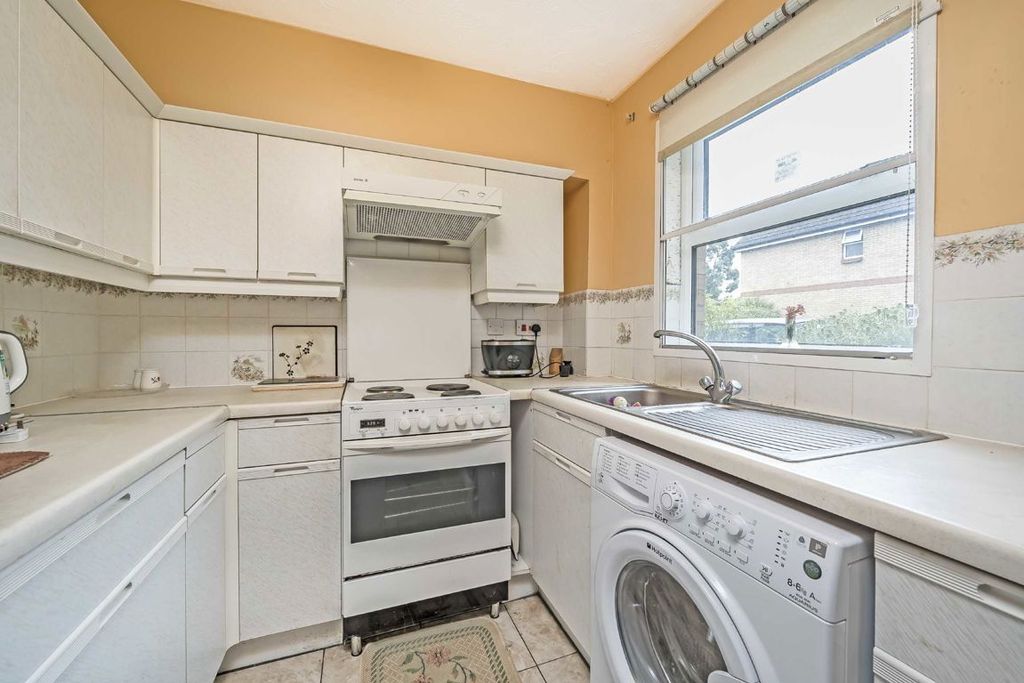 Property photo 2 of 5