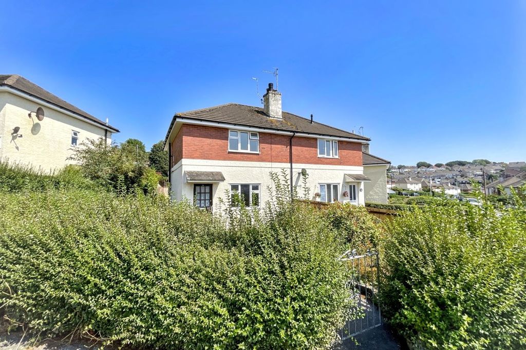 Property photo 1 of 25