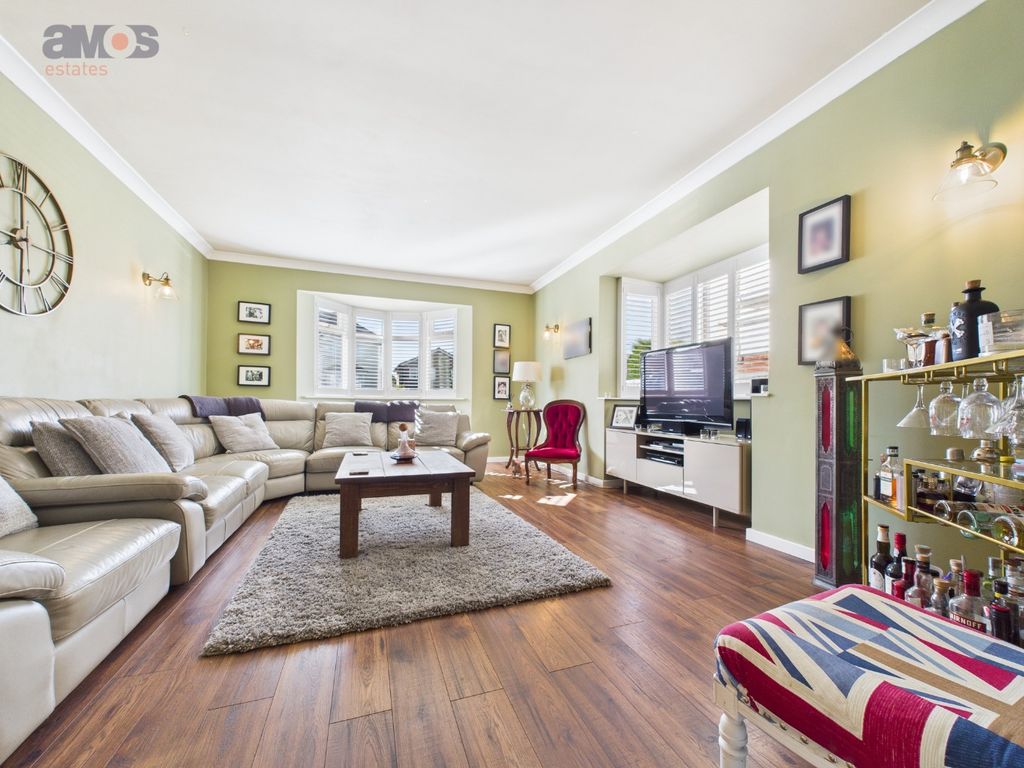 Property photo 2 of 27 4473423