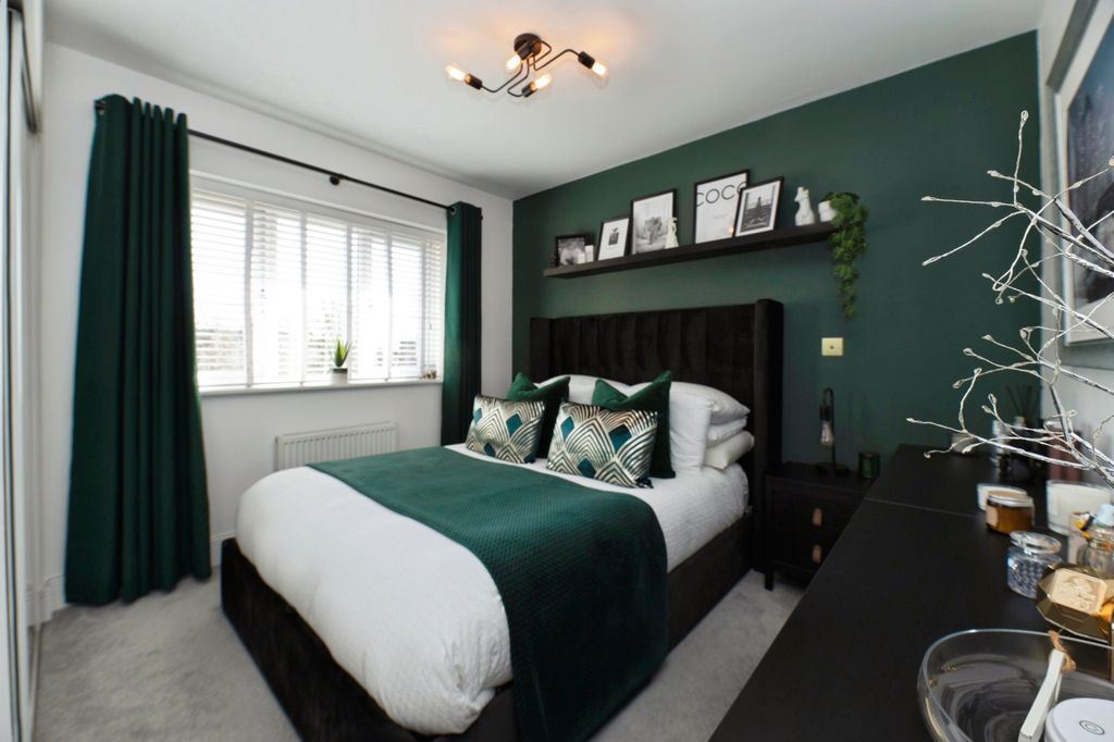 Property photo 1 of 20 Bedroom