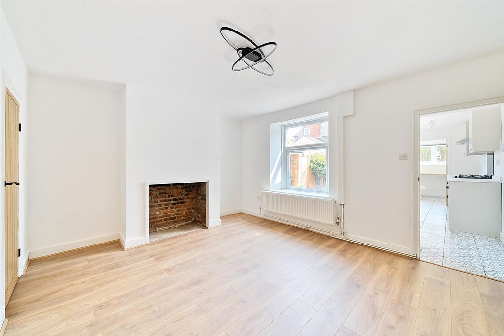 Property photo 2 of 16 Dining Room