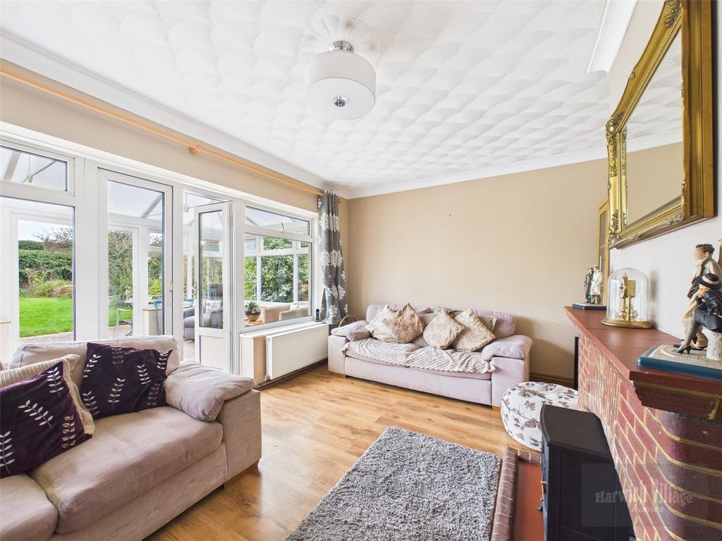 Property photo 2 of 12 Picture 2