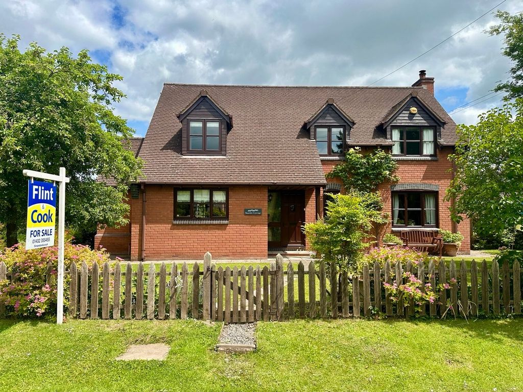 Property photo 1 of 32