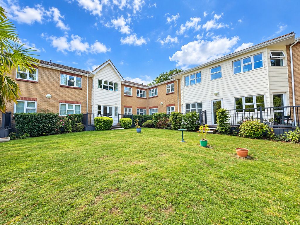 Property photo 2 of 19