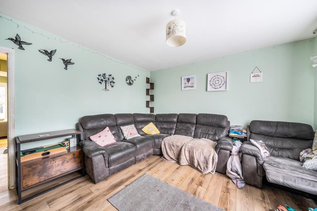 Property photo 2 of 20 Living Room