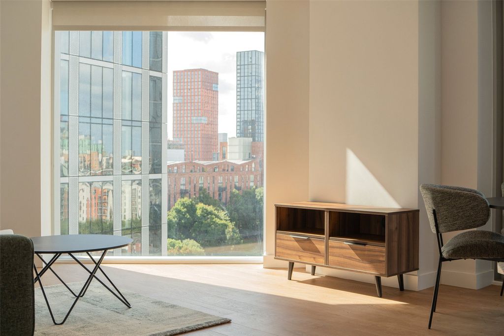 Property photo 2 of 32 Picture No. 19