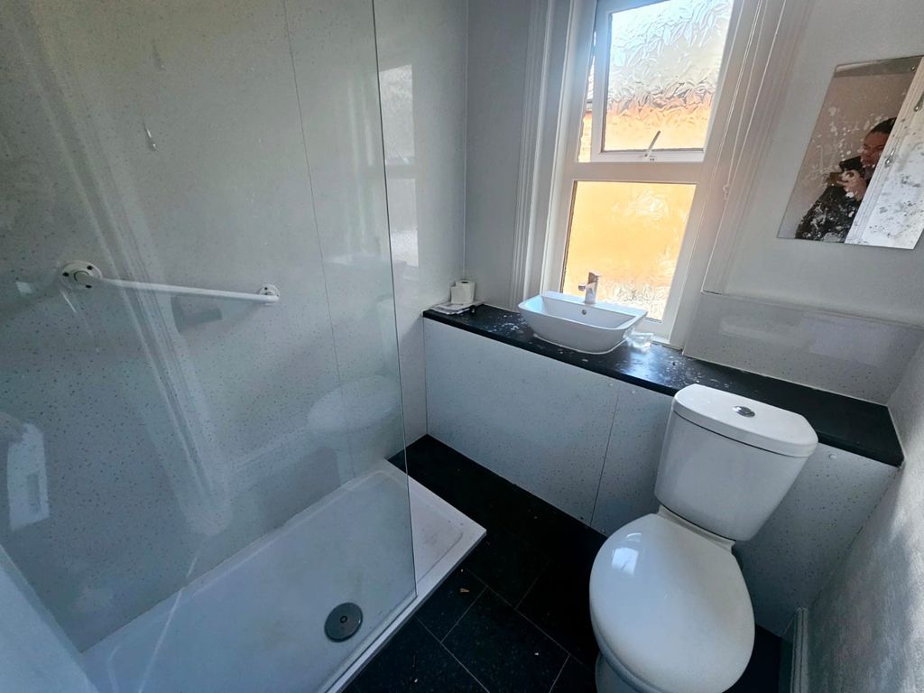 Property photo 1 of 9 Image