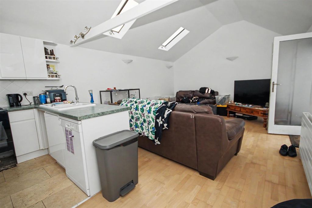 Property photo 2 of 7 New Forest 2026 (5).Jpg