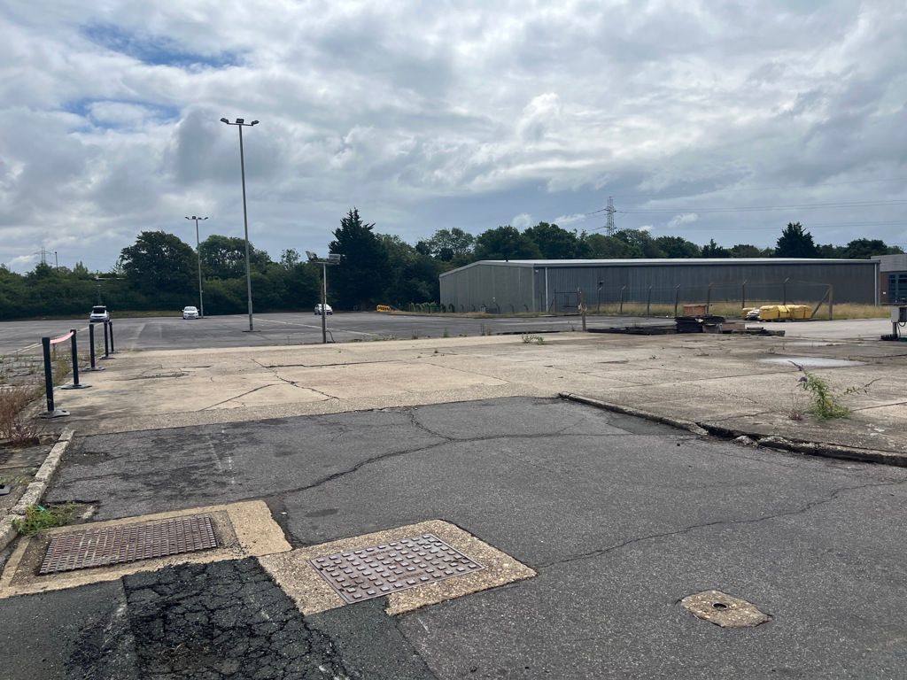 Property photo 2 of 11 Photo 1