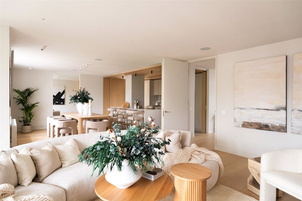 Property photo 2 of 28 Picture 2