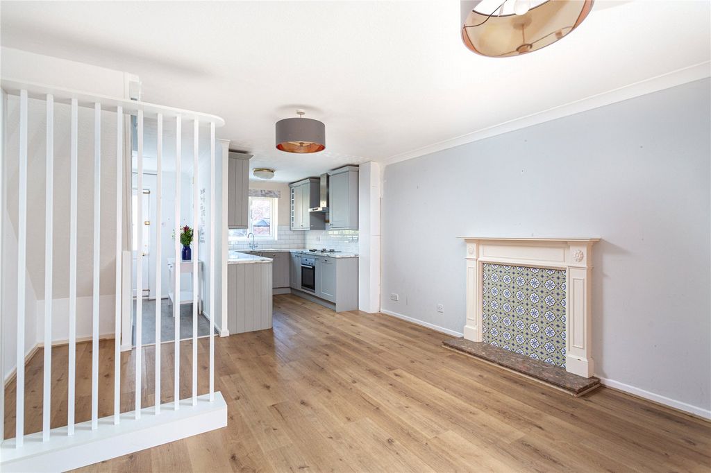 Property photo 2 of 14 Photos