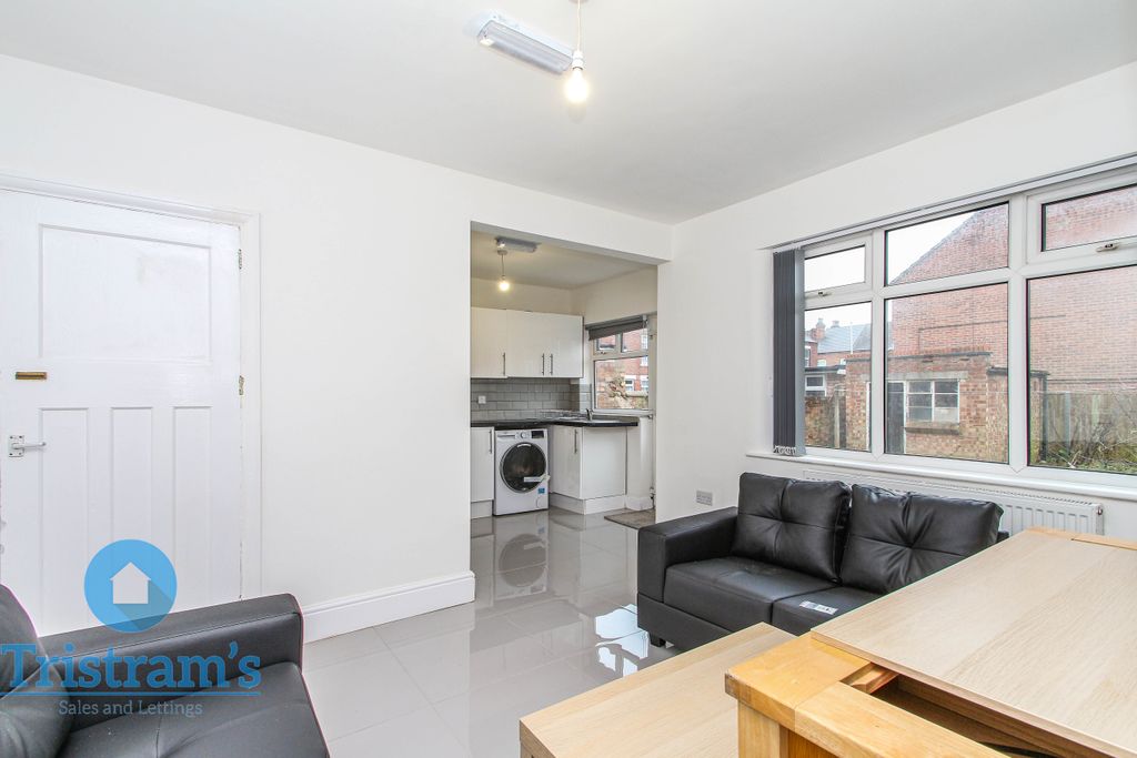 Property photo 2 of 18 Img_9440