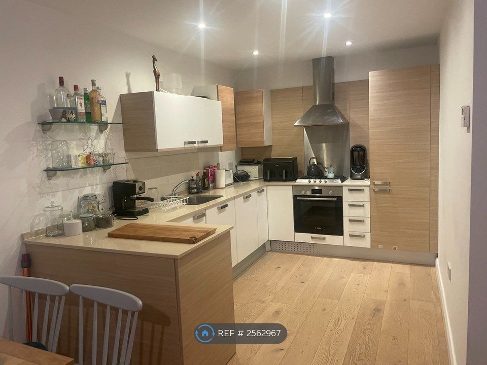 Property photo 3 of 11