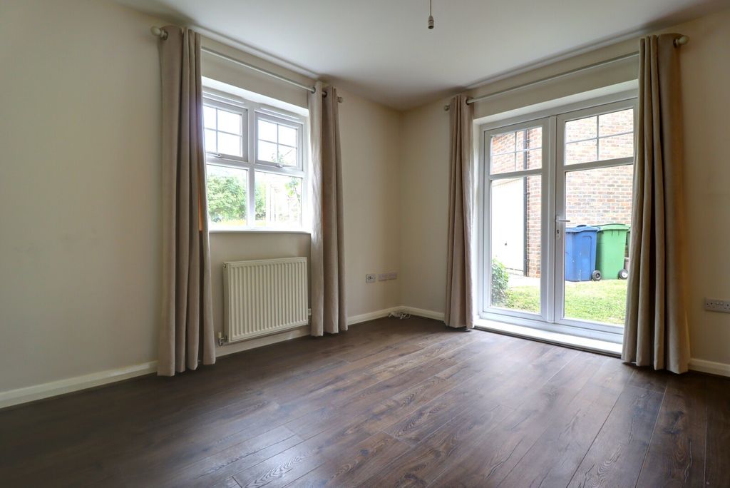 Property photo 2 of 7 Picture No. 07