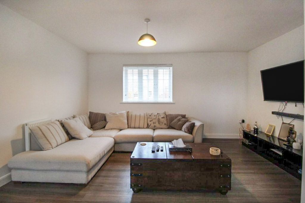 Property photo 3 of 18