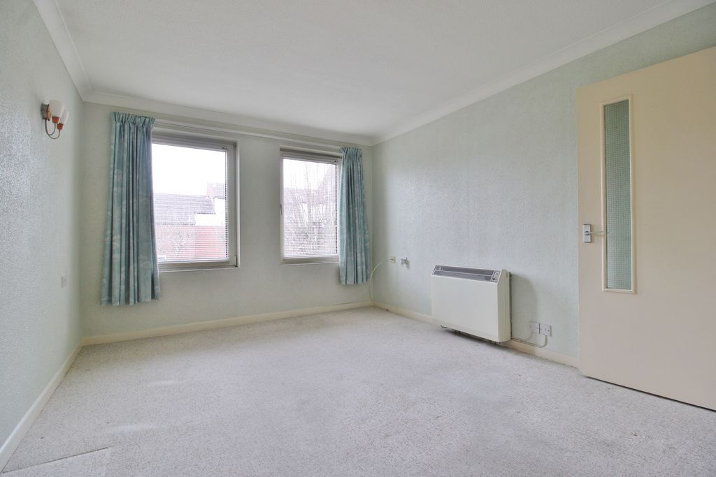 Property photo 3 of 11