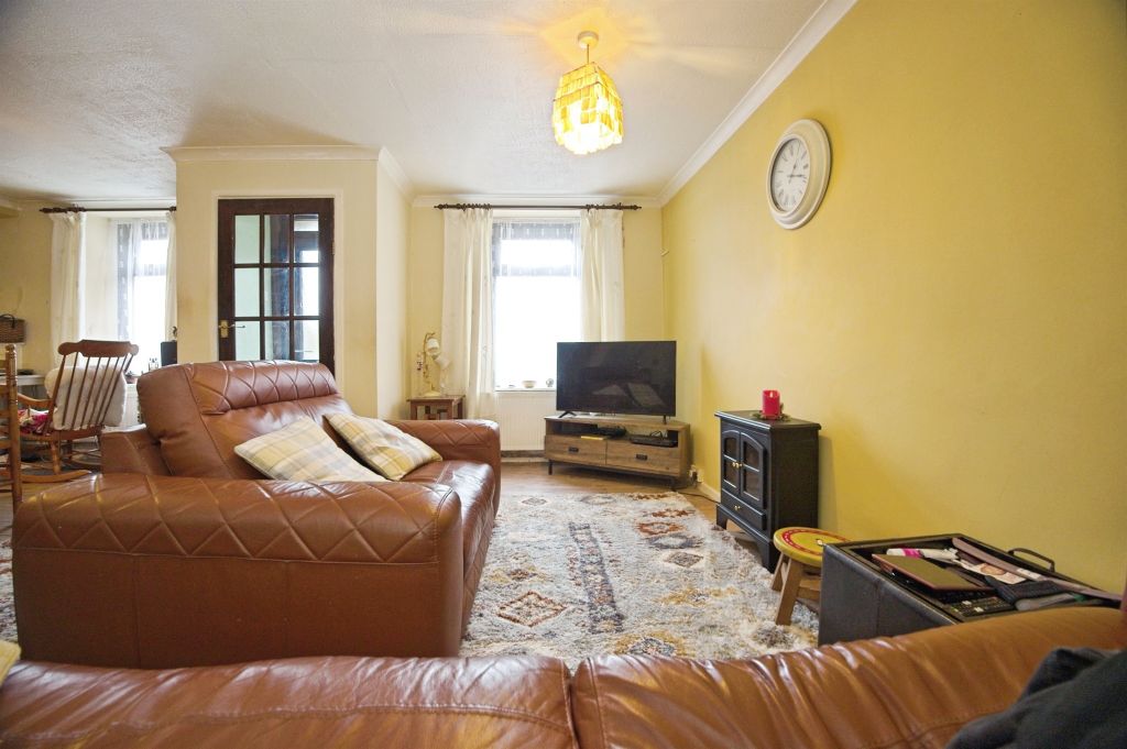 Property photo 2 of 22