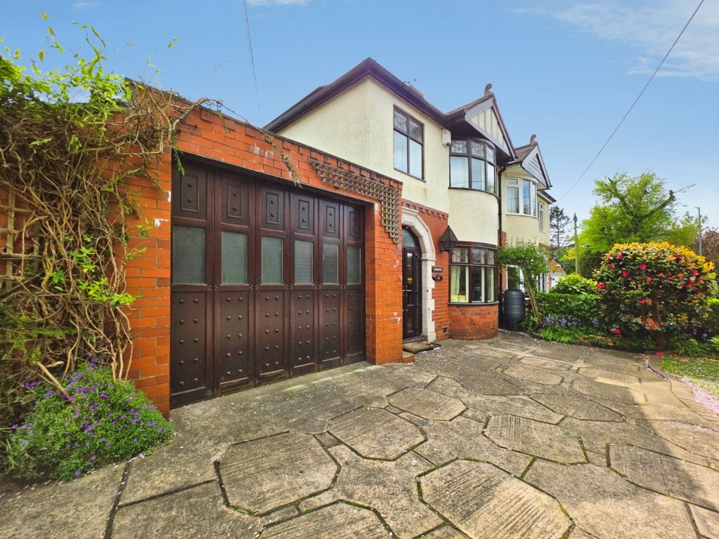 Property photo 3 of 27 Pbox-Img.Jpg