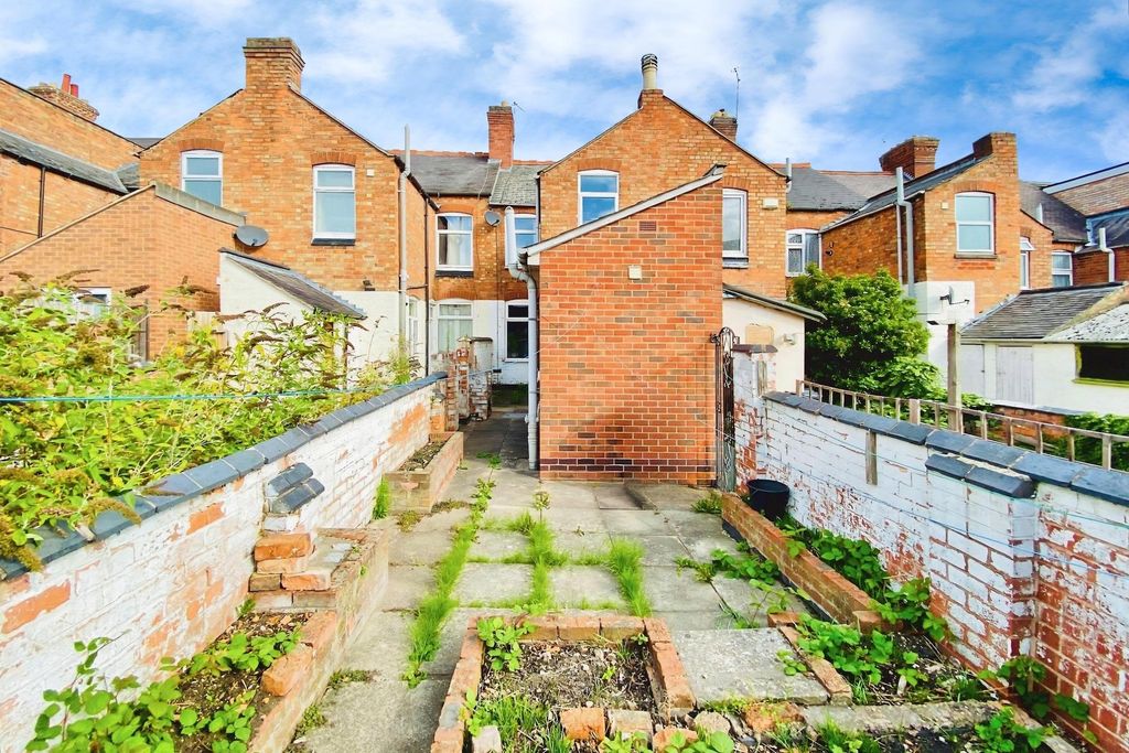 Property photo 2 of 14