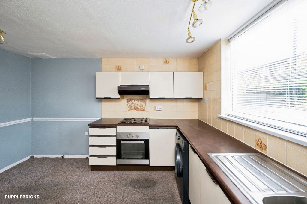 Property photo 3 of 22