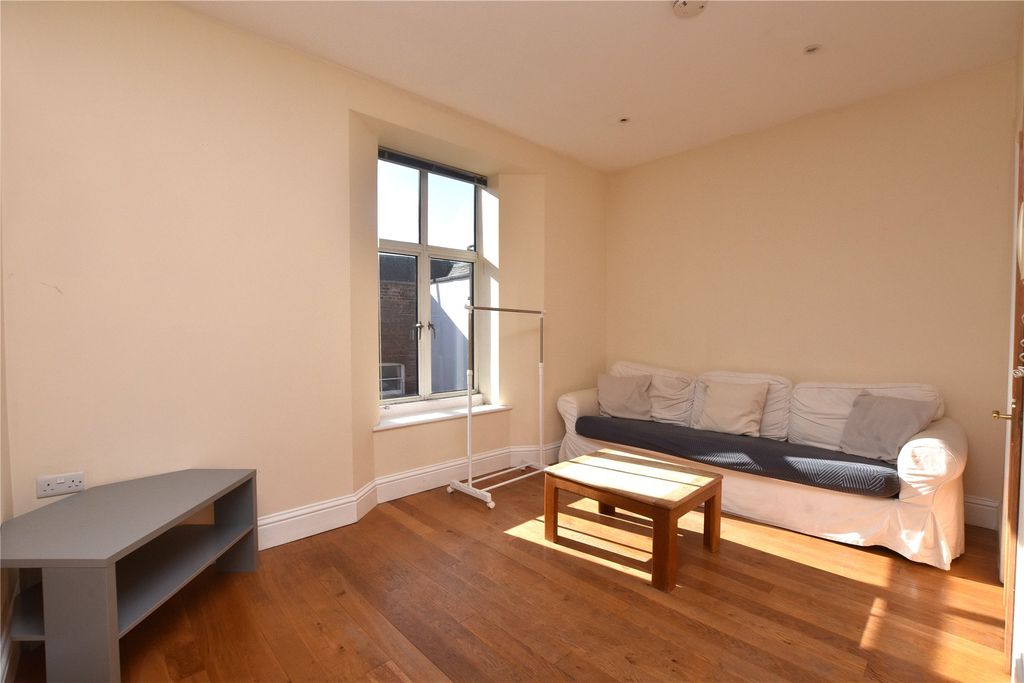 Property photo 3 of 9 Living Room