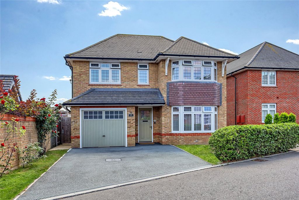 Property photo 1 of 14 Detached Family Home