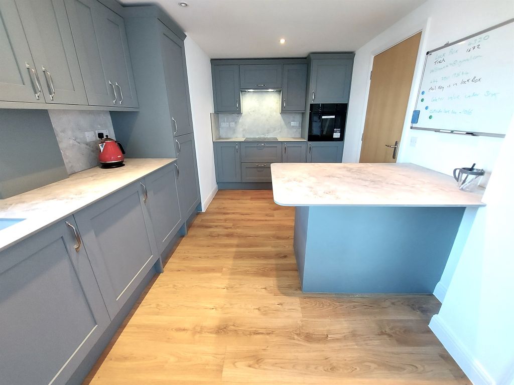 Property photo 3 of 20