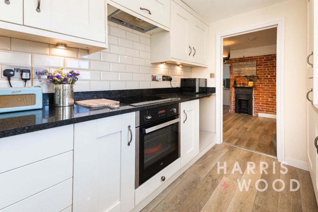 Property photo 2 of 29 4343216