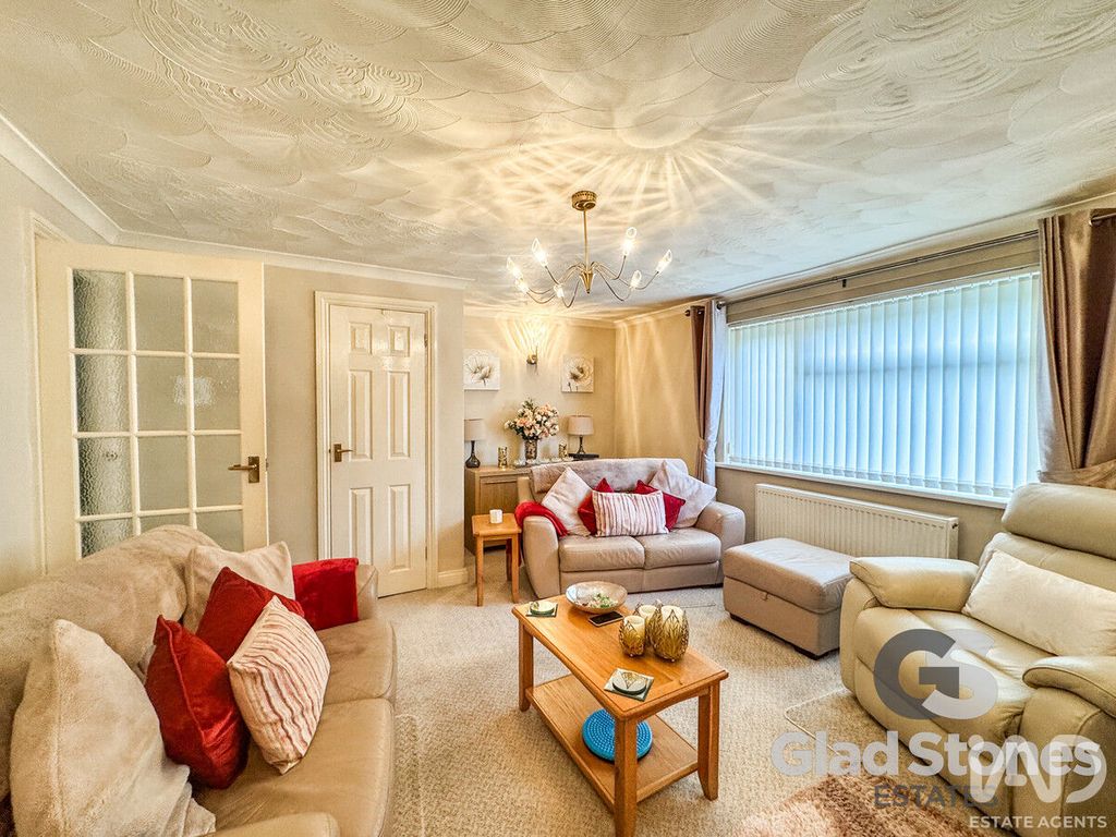 Property photo 3 of 21