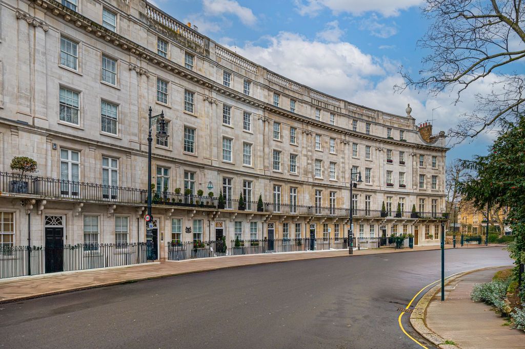 Additional image 23 of 7 bed terraced house to rentWilton Crescent, London SW1X